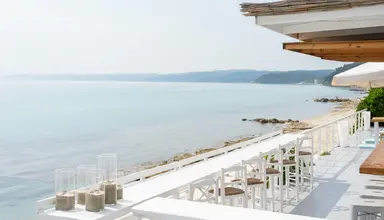 White Suites Resort