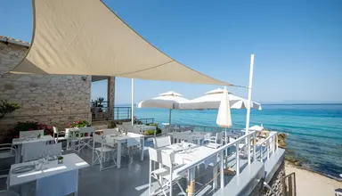 White Suites Resort