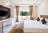 White Wharf Beach Resort