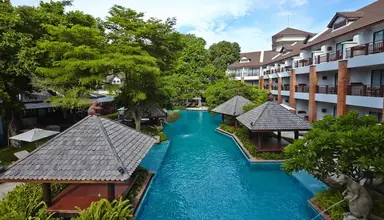 Woodlands Resort