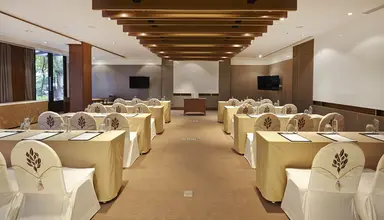 Woodlands Suites Serviced Residences
