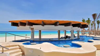 Wyndham Grand Cancún Resort & Villas (ex. Omni Cancun)