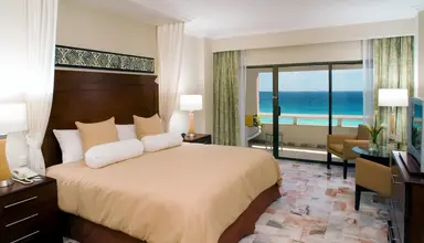 Wyndham Grand Cancún Resort & Villas (ex. Omni Cancun)