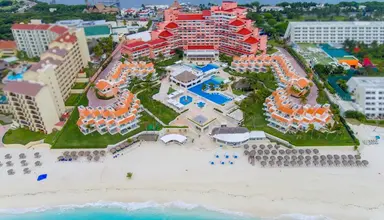Wyndham Grand Cancún Resort & Villas (ex. Omni Cancun)