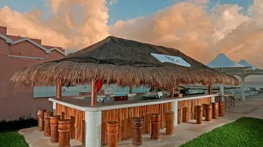 Wyndham Grand Cancún Resort & Villas (ex. Omni Cancun)