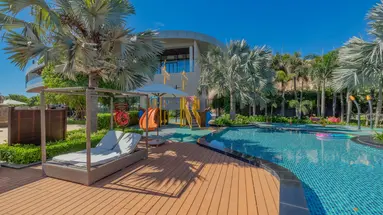Wyndham Grand KN Paradise