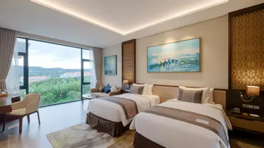 Wyndham Grand KN Paradise