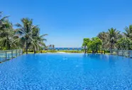 Wyndham Grand KN Paradise