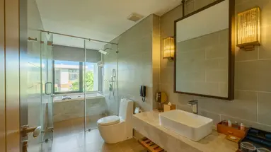 Wyndham Grand KN Paradise
