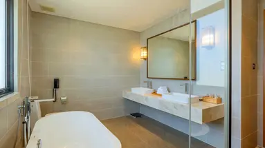 Wyndham Grand KN Paradise