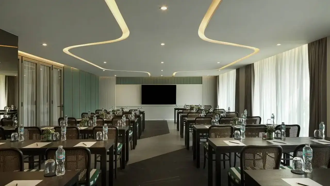 Wyndham Grand Nai Harn Beach Phuket