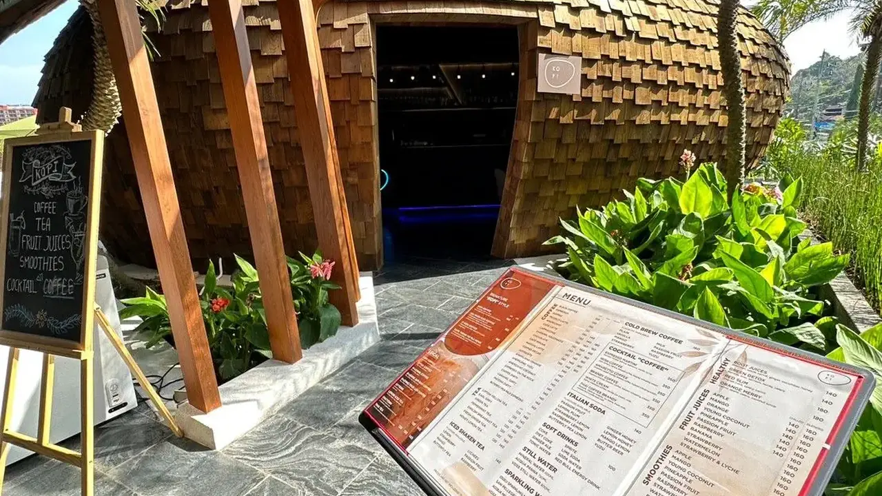 Wyndham Grand Nai Harn Beach Phuket