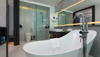 Wyndham Grand Nai Harn Beach Phuket