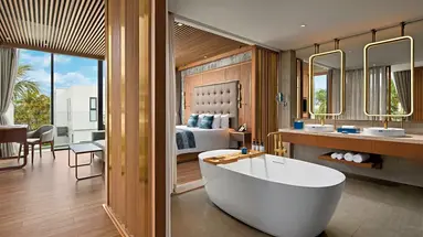 Wyndham Hoi An Royal Beachfront Resort