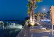Xenos Kamara Beach