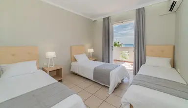 Xenos Kamara Beach