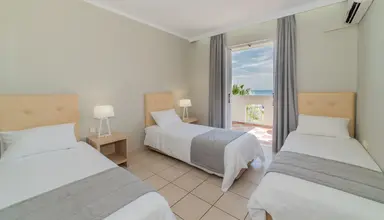 Xenos Kamara Beach