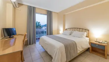 Xenos Kamara Beach