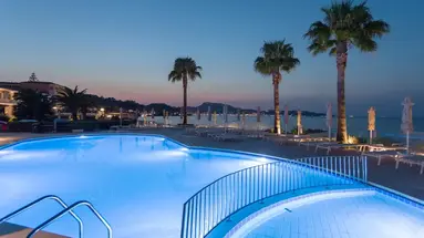 Xenos Kamara Beach