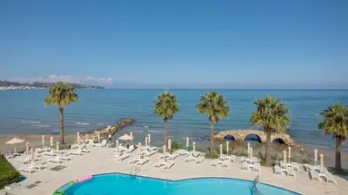 Xenos Kamara Beach