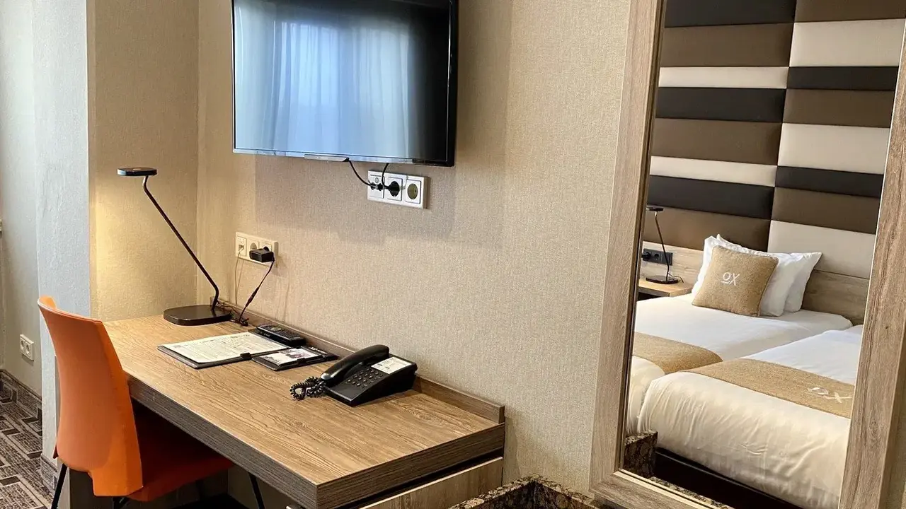 XO Hotels Blue Tower