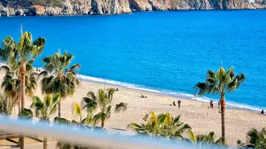 Xperia Saray Beach