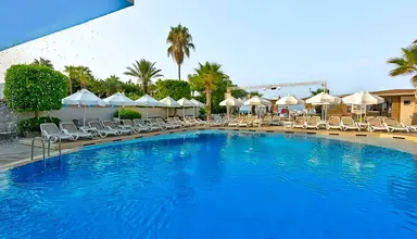 Xperia Saray Beach