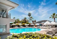 Xperia Saray Beach