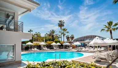 Xperia Saray Beach