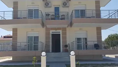 Yakinthos (Paralia)