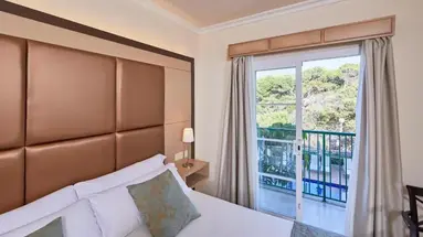 Zafiro Cala Mesquida