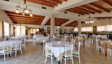 Zante Village