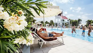 Zaton Holiday Resort 3*