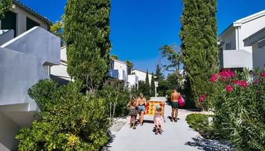 Zaton Holiday Resort 3*