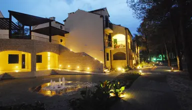 Zaton Holiday Resort 4*