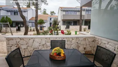 Zaton Holiday Resort Apartments