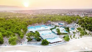 Zaton Holiday Resort Apartments
