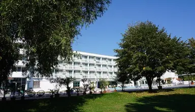 Zefir Beach