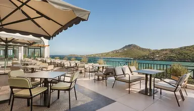 Zeus Dolce Athens