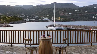 Zeus Eleva Mirabello Bay