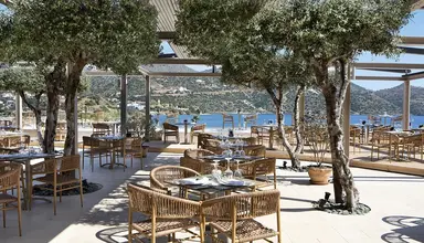 Zeus Eleva Mirabello Bay