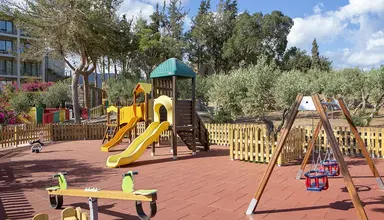 Zeus Eleva Mirabello Bay