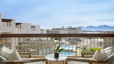 Zeus Eleva Mirabello Bay