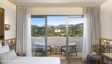 Zeus Eleva Mirabello Bay
