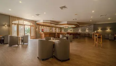 Zeus Eretria Resort