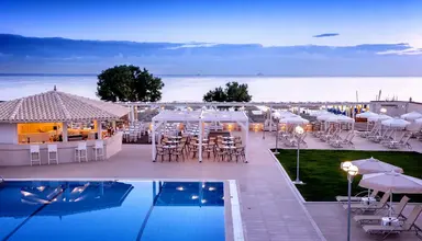 Zeus Neptuno Beach