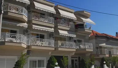 Zeus (Paralia)