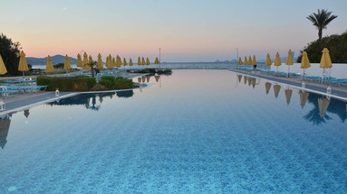 Zorbas Beach