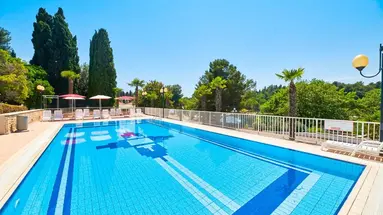 Zorna Plava Laguna