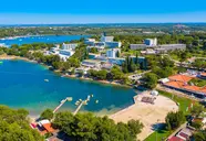Zorna Plava Laguna
